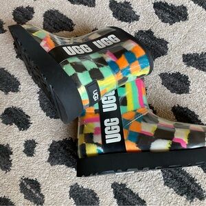 Brand new multicolor rainbow checkered fur mini boots kids women’s 5 black pink